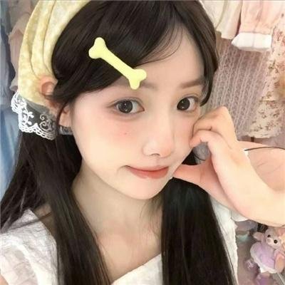 绿茵春色